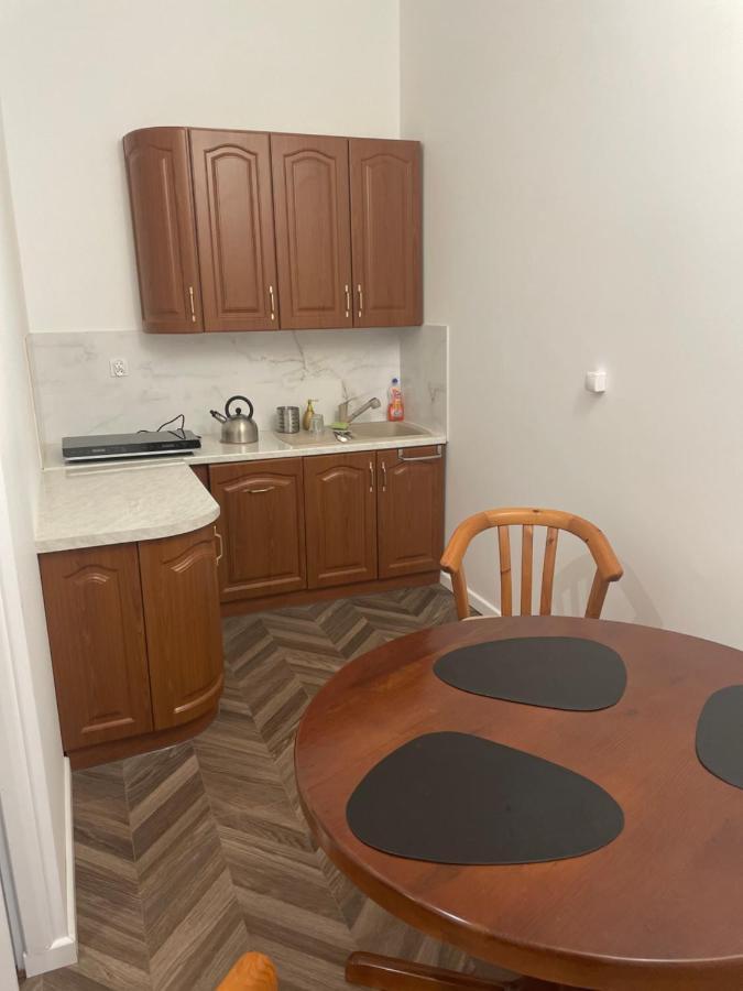 3 Maja 33 Apartment Przemysl Bagian luar foto